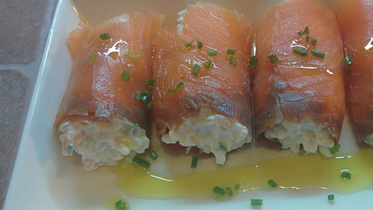 Receta de Rollos de salmón ahumado con queso y gambas