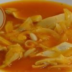 Receta de Sopa de escarola con almendras