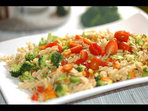 Receta de Ensalada de pasta integral con verduras