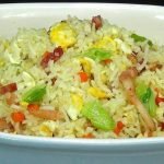 Receta de Arroz a la cubana con pl&aacute;tano