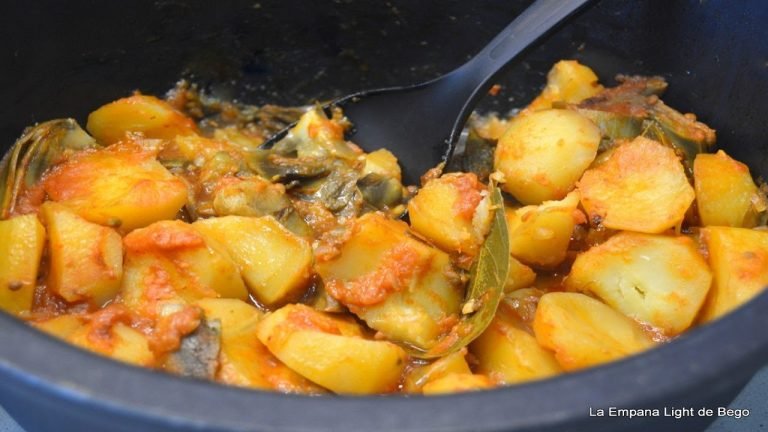 Receta de Guiso de patatas con alcachofas