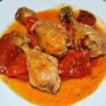 Receta de Pollo al horno con tomate y cebolla
