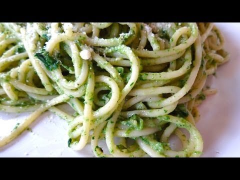 Receta de Pasta con espinacas y aguacate