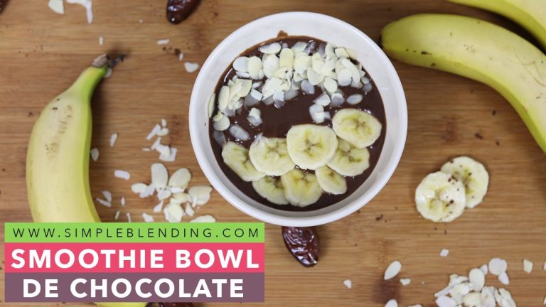 Smoothie bowl de chocolate y plátano
