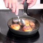 Receta de Patatas hasselback con queso y bacon