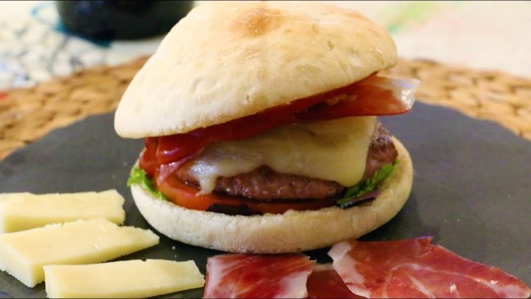 Receta de Hamburguesa ibérica con jamón y queso