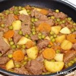 Receta de Costillas en salsa con patatas fritas