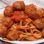 Receta de Pizza casera con pollo jam&oacute;n y huevo