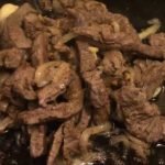 Receta de Costillas de res con patatas fritas