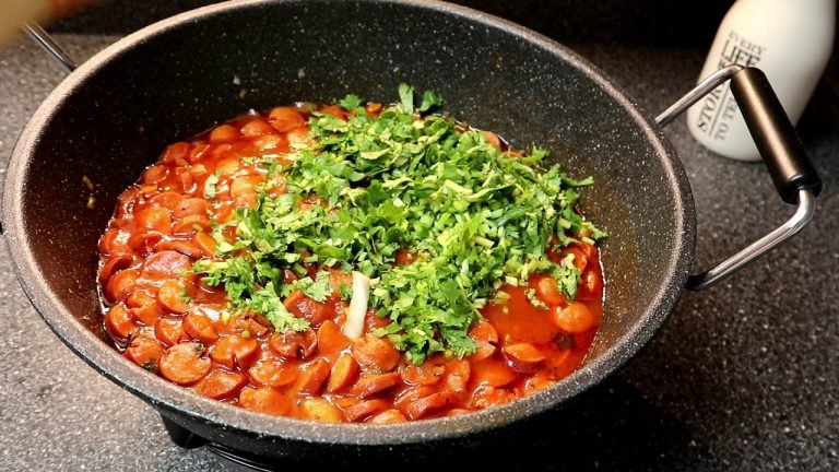 Receta de Salchichas guisadas con tomate