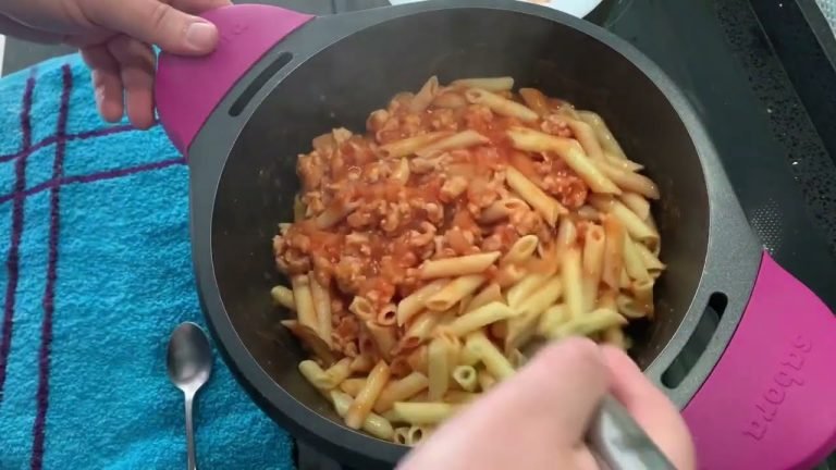 Receta de Macarrones con carne picada y tomate natural