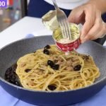 Receta de Merluza a la marinera con almejas y gambas