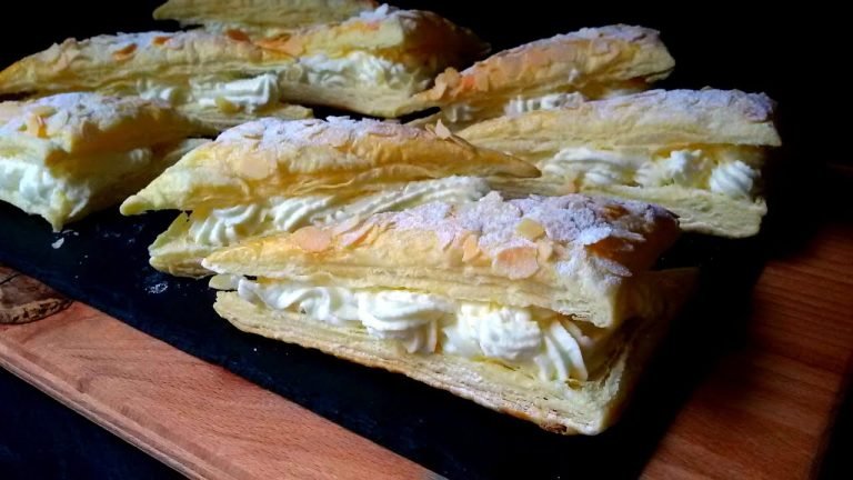 Receta de Pastelitos de hojaldre con nata