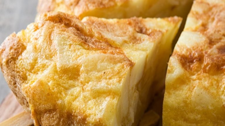 Receta de Como se hace tortilla española para cuatro personas