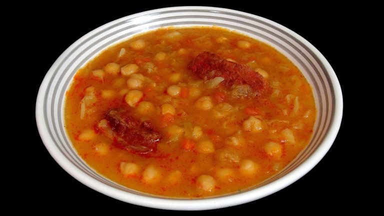 Receta de Garbanzos con costillas adobadas