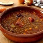 Receta de Garbanzos con chorizo y bacon