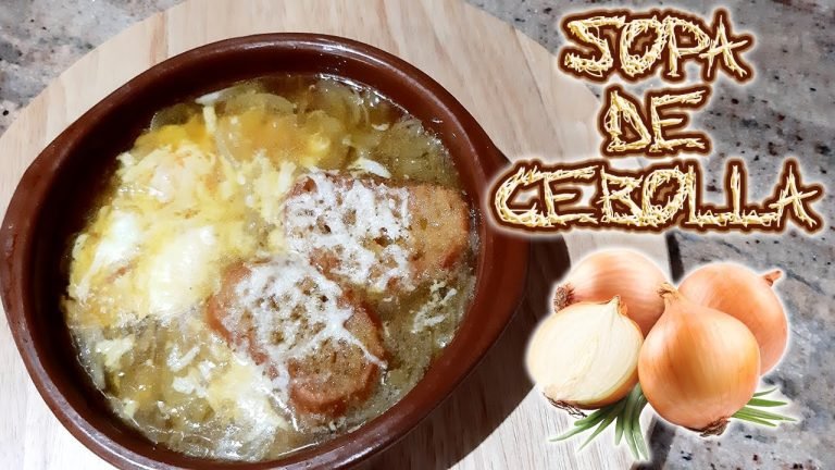 Receta de Sopa de cebolla con huevo poché