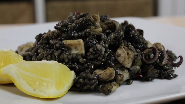 Receta de Arroz negro con calamares