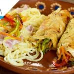 Receta de Pollo al horno con tomate y cebolla