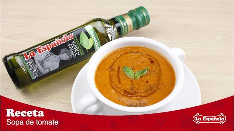 Receta de Crema de tomate y albahaca