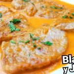 Receta de Cordero lech&oacute;n asado con hongos y crema de cebolla