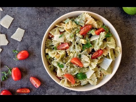 Receta de Ensalada de pasta con salsa de aguacates