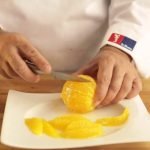 Receta de Salm&oacute;n a la plancha con salsa de yogur