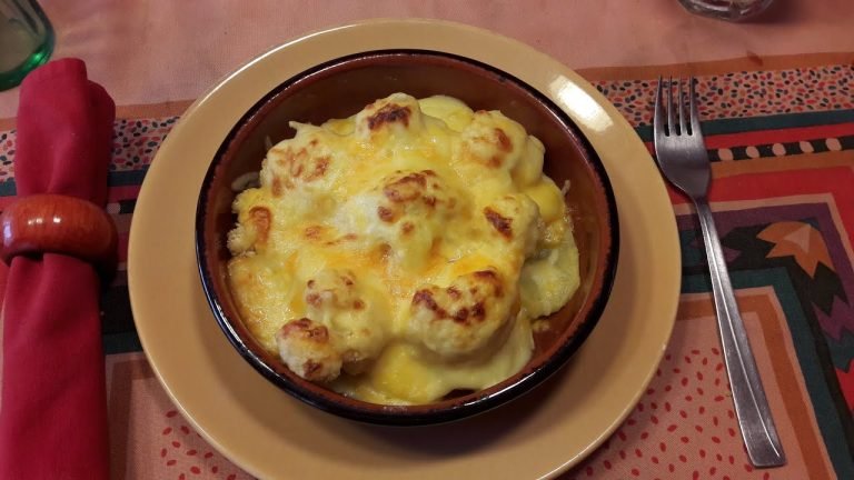 Receta de Coliflor con patatas y bechamel