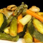 Receta de Hamburguesas de coliflor y avena  Receta vegetariana