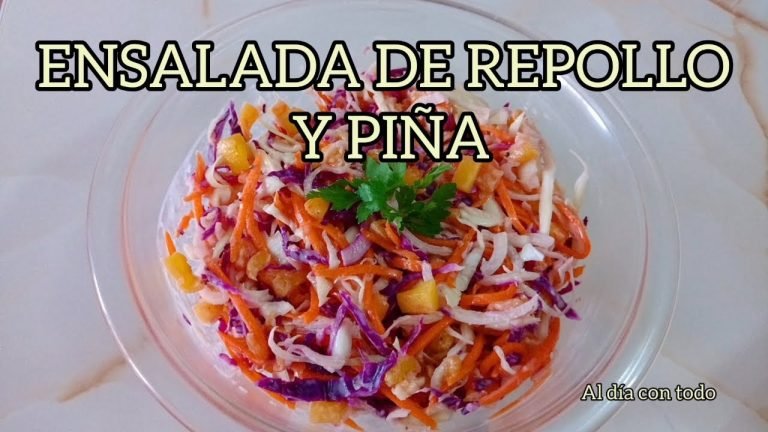 Receta de Ensalada de repollo morado con piña