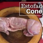 Receta de Pollo al horno con tomate y cebolla