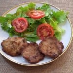 Receta de Costillas en salsa con patatas fritas