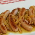 Receta de Salchichas con pur&eacute; de patata y queso