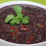 Receta de Alubias negras con costilla de cerdo