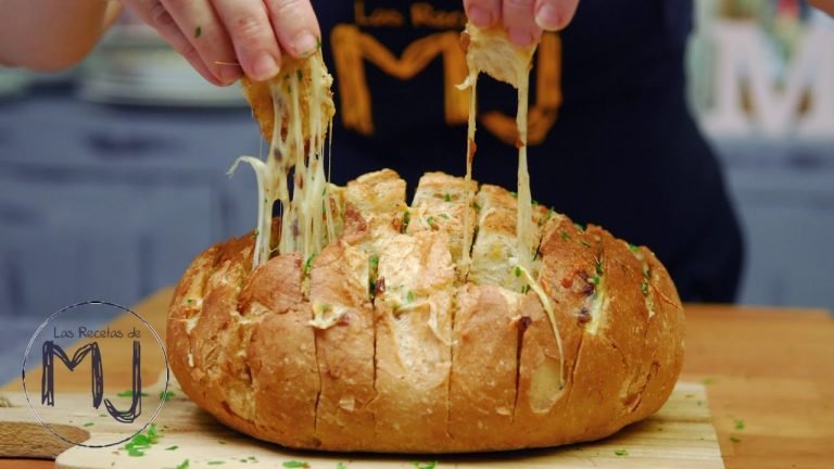 Receta de Pan relleno de queso mozzarella y cebollín