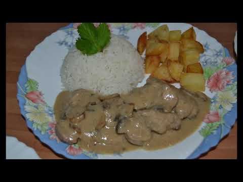 Receta de Cordero lechón asado con hongos y crema de cebolla